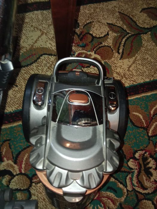 Продам в отличном состоянии пылесос