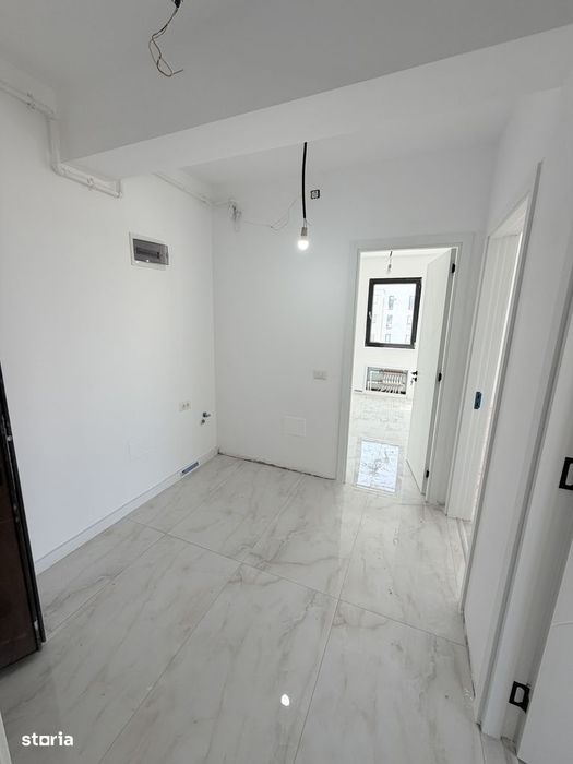 Apartament 2 camere, balcon, gata de utilizare