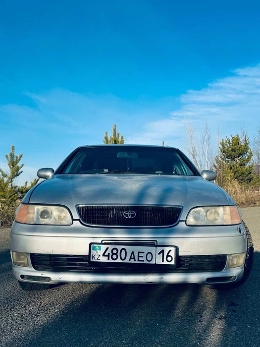 Продам машину Toyota aristo