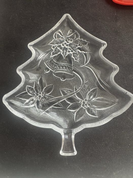 Коледна чиния-елха