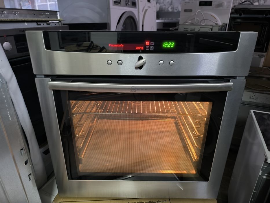 Фурна NEFF Mega 4624 N - автоматични програми хляб, пица и др.