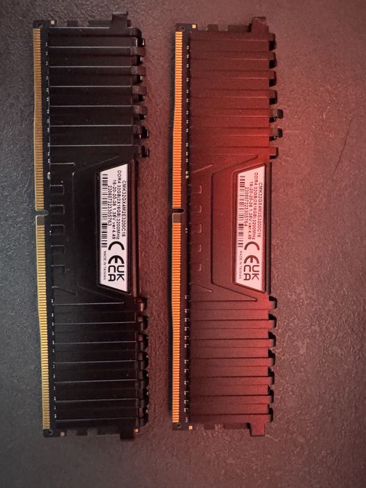 CORSAIR 32GB Vengeance LPX DDR4 3200MHz CL16 KIT CMK32GX4M2E3200C16