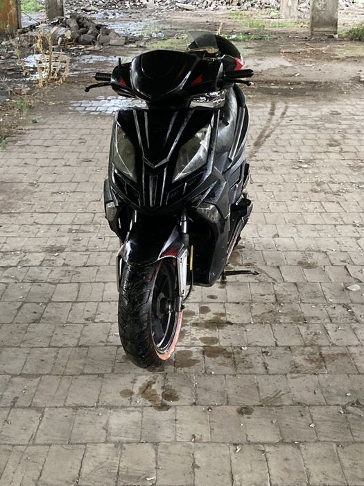 Продам скутер 150куб
