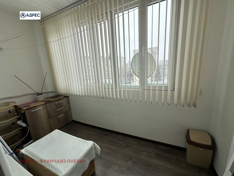 Продава се Тристаен апартамент в Плевен, Сторгозия - 76 кв.м за 913 €/кв.м - Снимка #10