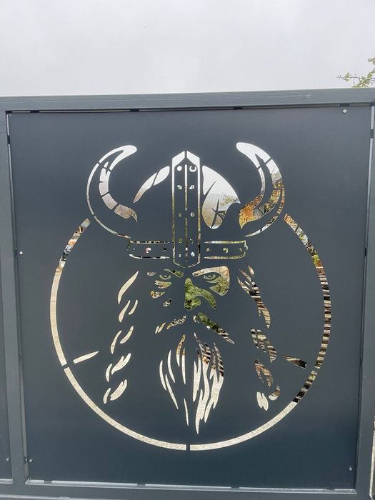 Vopsitorie in camp electrostaic-confecții metalice -garduri traforate,