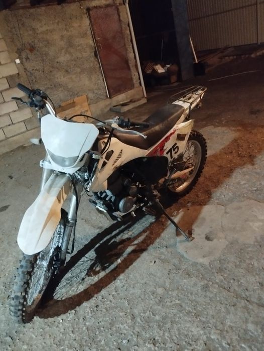 Продам эндуро 06