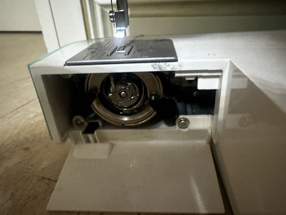 Швейная машинка Janome diva