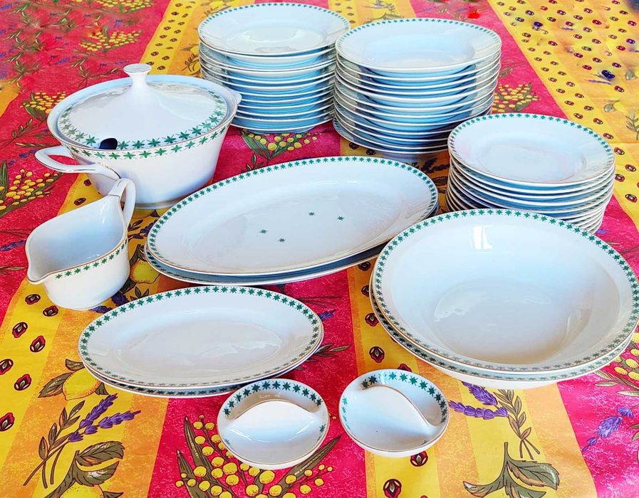 Сервиз за хранене