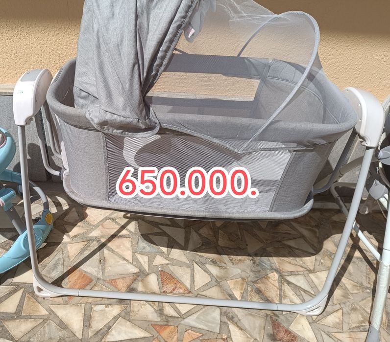 Детские товары в ассортименте.