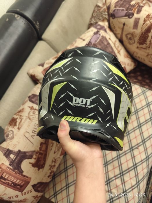 Продаю эндуро шлем
