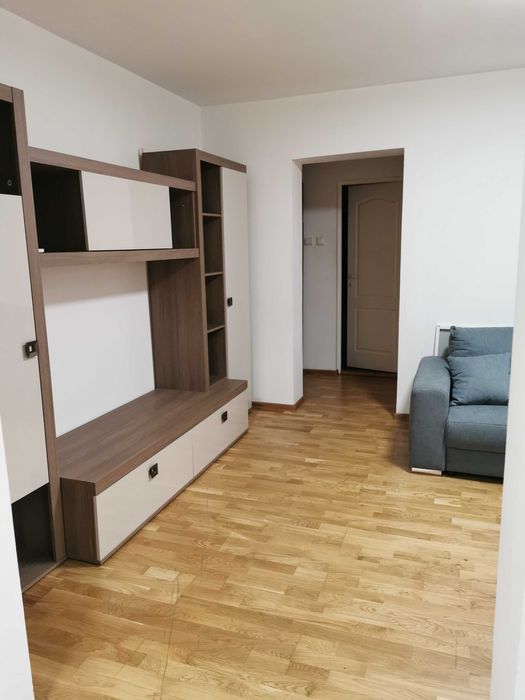 Inchiriez apartament 2 camere strada Grivitei, Targu Jiu