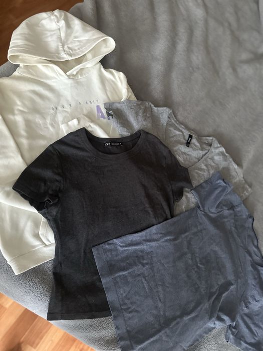 Lot de 4 articole vestimentare
