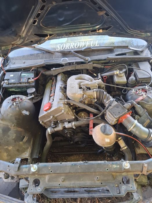 Bmw e36 318is M42B18 НА ЧАСТИ