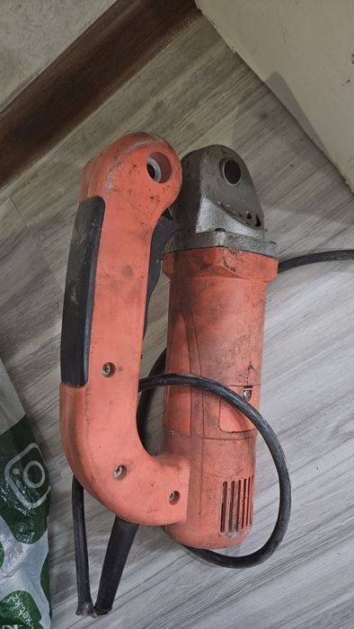 Продам сломанную большую болгарку