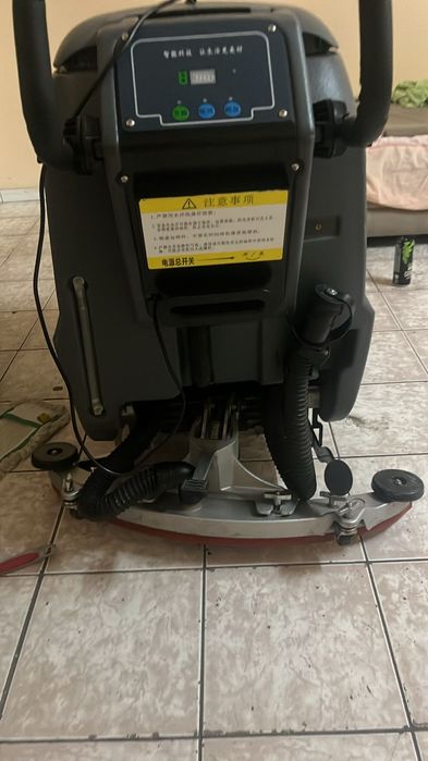 Снегоуборочная машина