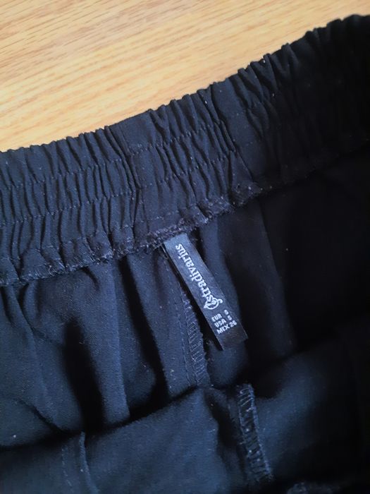 Pantaloni casual office Stradivarius