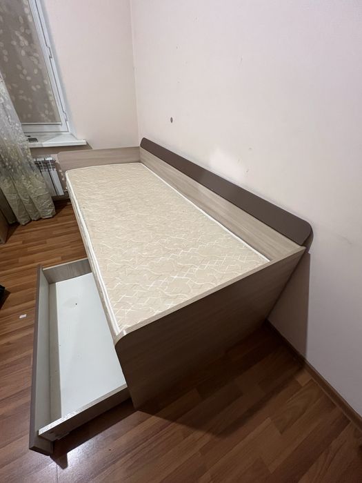 Кровать 80х200 с полками с матрасом