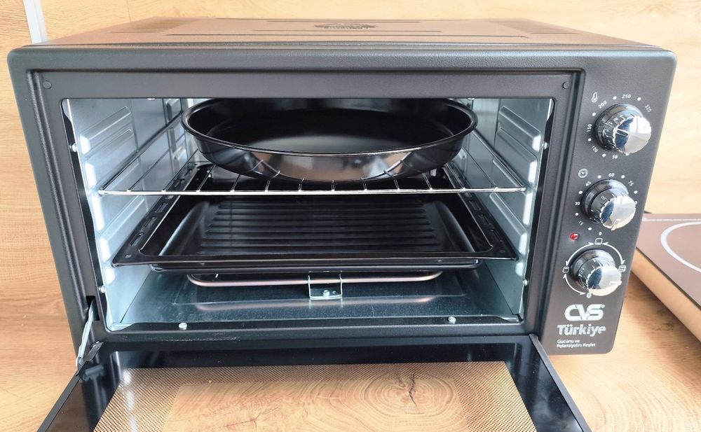 Нова електрическа фурна 45L + Подарък 2 тави