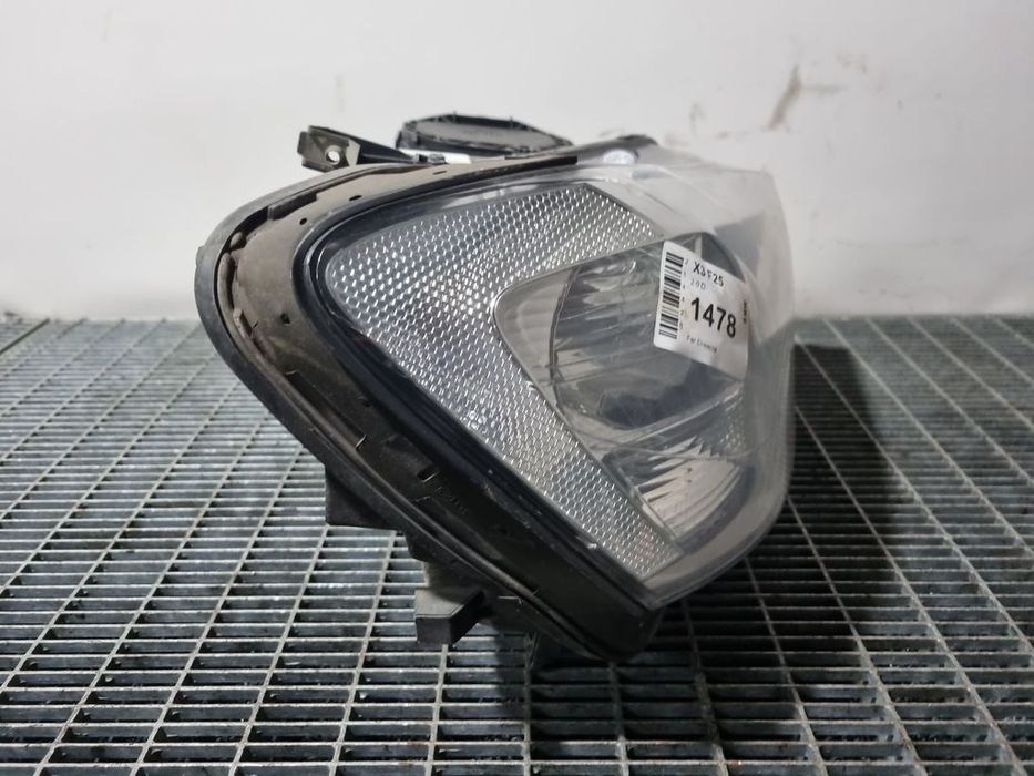 Far Dreapta BMW X3 F25 2010 - 2014 SUV 4 Usi (1478) Fara xenon