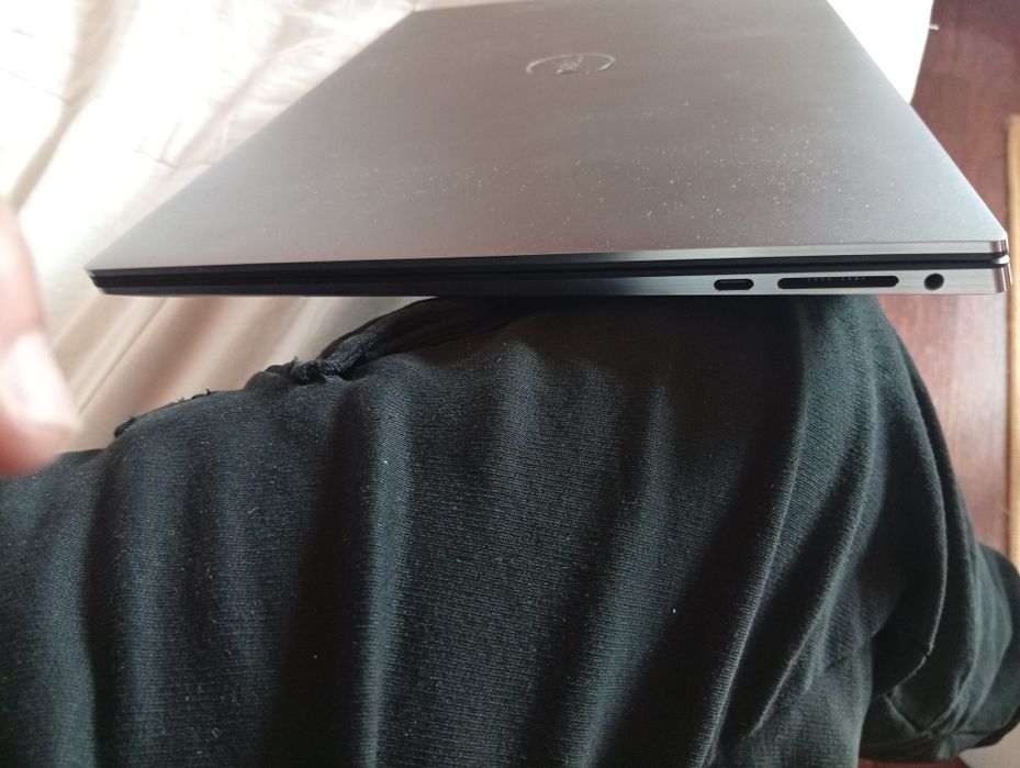 Laptop Dell 5560-i9 vPRO 11950H-64GB DDR4-RTX A2000