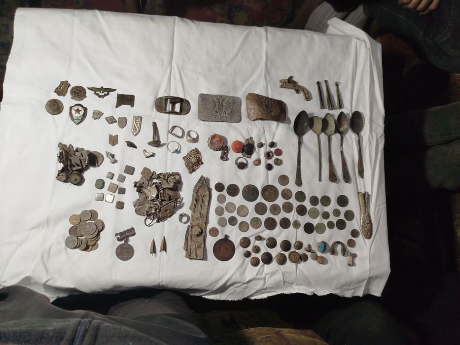 В продаже монеты и риликвии