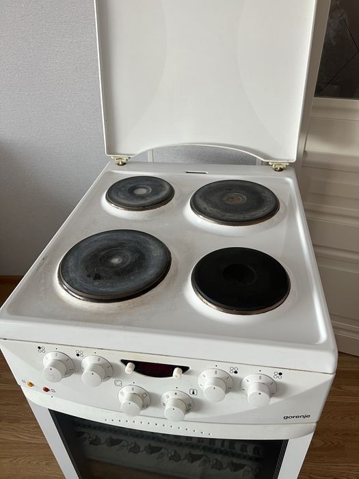 Продается электрическая плита