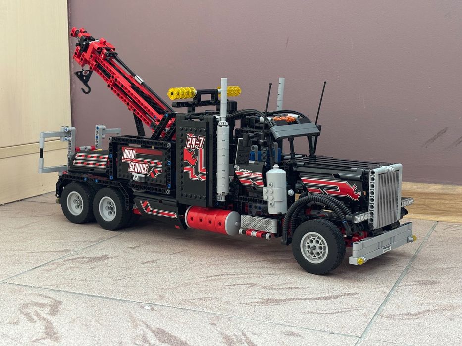LEGO Technic Tow Truck (8285)