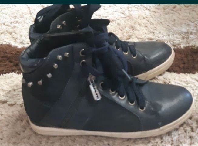 Ботинки балетки ботфорты ботильоны кеды