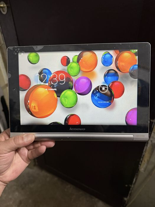 Tableta lenovo sim si wifi perfecta stare