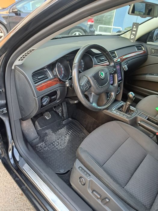 Vand skoda superb 2.0 tdi 140 cp bmp