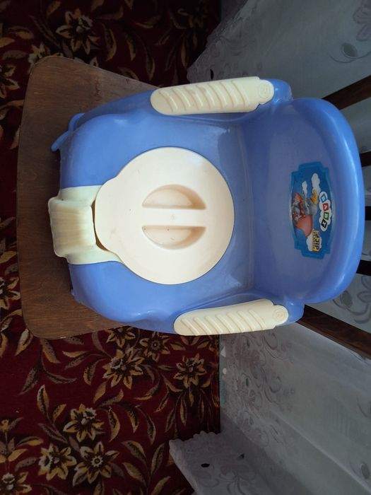 Продам Детский горшок