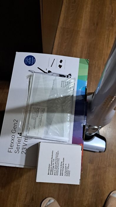 ЧИСТО НОВА прахосмукачка BOSCH 2 в 1  !!! Неупотребявана !!!