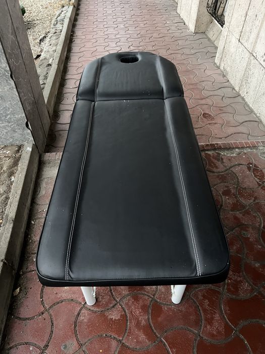 Кушетка для салонов и массажа