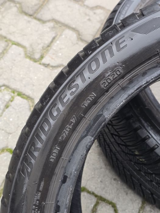 225 45 18 Bridgestone