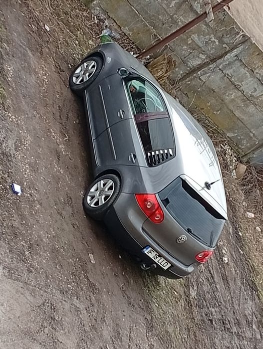 Vînd golf 5 accept ori ce test