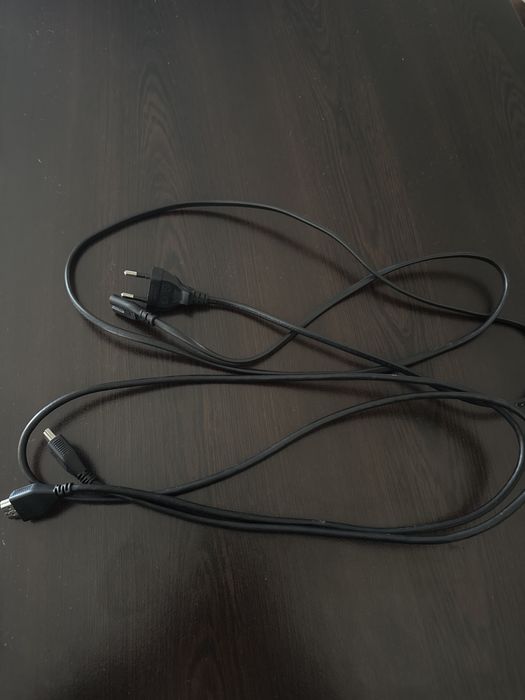 PlayStation 4 Slim 1TB + 1 джойстик – отлично състояние