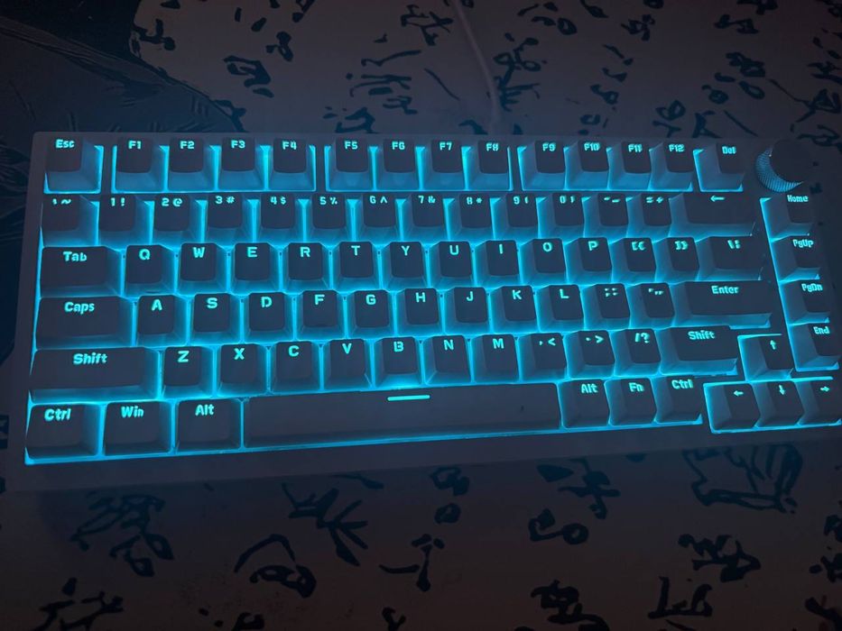 Продается клавиатура ajazz ak820 на свичах GX blue