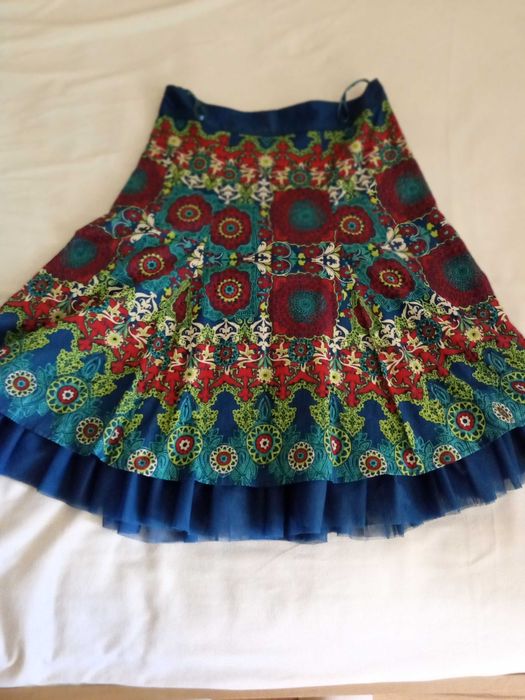 Дамски летни дънки и пола от памук.