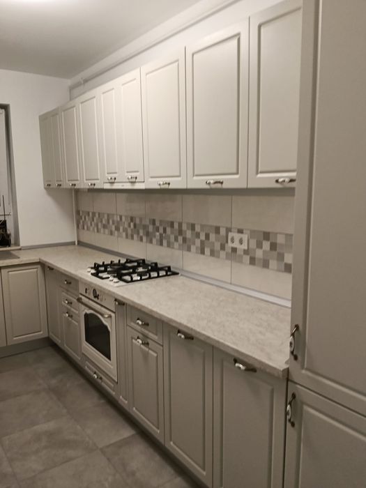 De inchiriat: Apartament cu o camera, balcon si loc de parcare / To rent: One bedroom apartment with balcony and parking