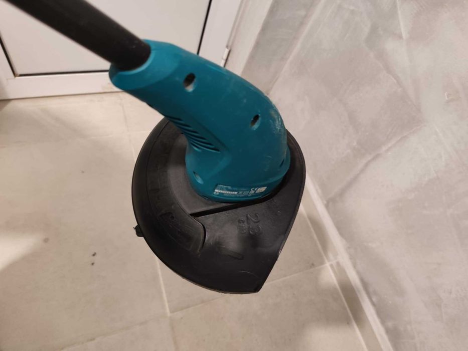 Електрически тример за трева на Bosch