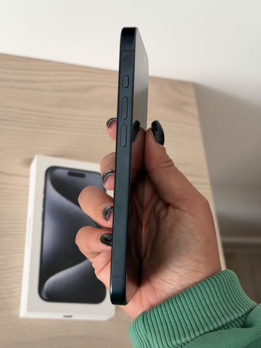 iPhone 15 pro 512 GB Blue Titanium