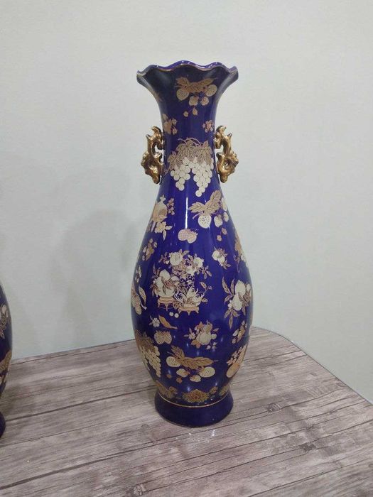 Кувшин чинни вазалар