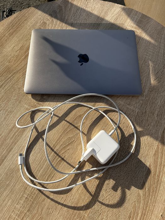 MacBook Air M1, 2020