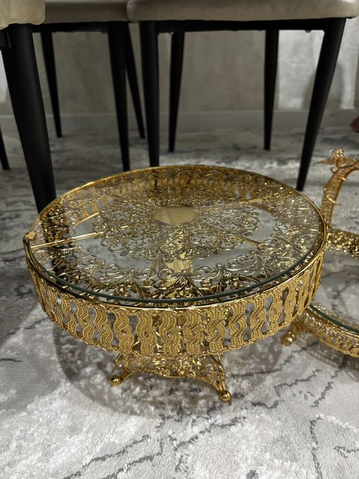 Тортница продам новый