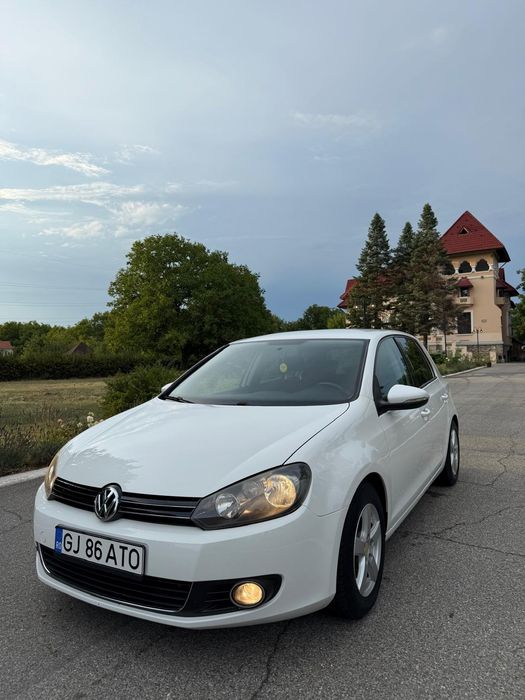 Volkswagen e-Golf 2012 benzină, 5.000 € — imagine 2