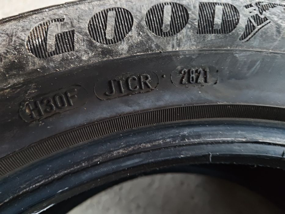 Doua cauciucuri 205 55 R16 Goodyear 4Seasons