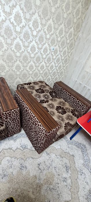 Диван кресло сотилади срочно