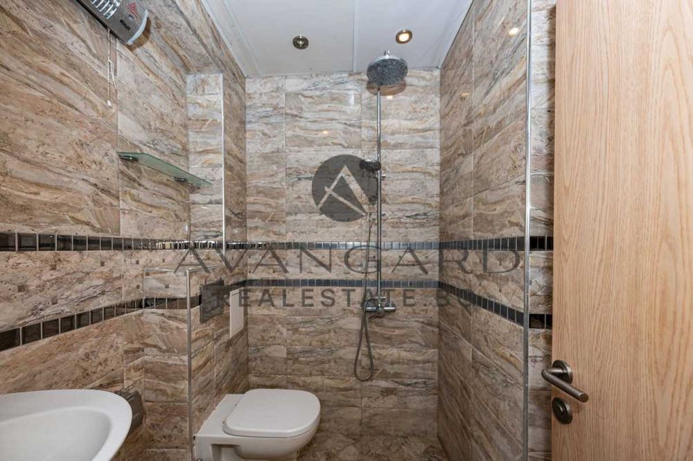 Продава се Тристаен апартамент в Пловдив, Кършияка - 90 кв.м за 2256 €/кв.м - Снимка #7