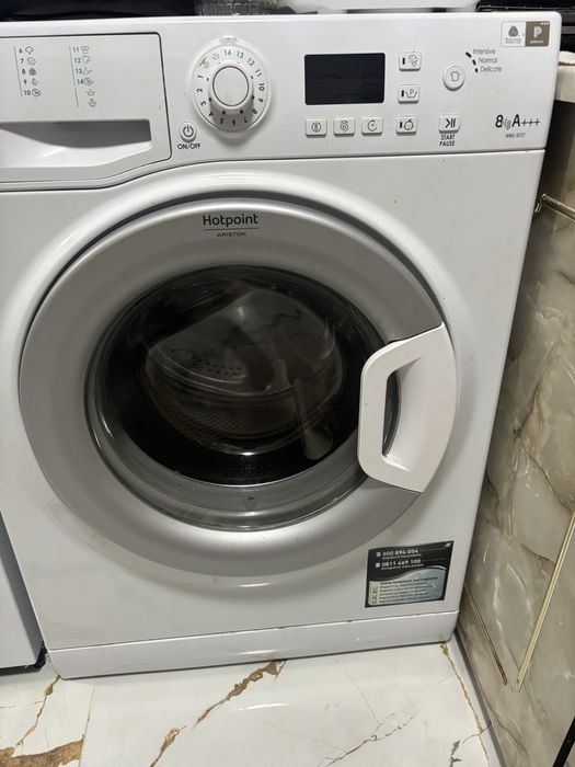 Продавам пералня аристон