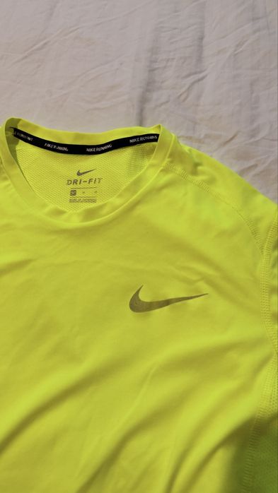 Nike DriFit тениски заедно